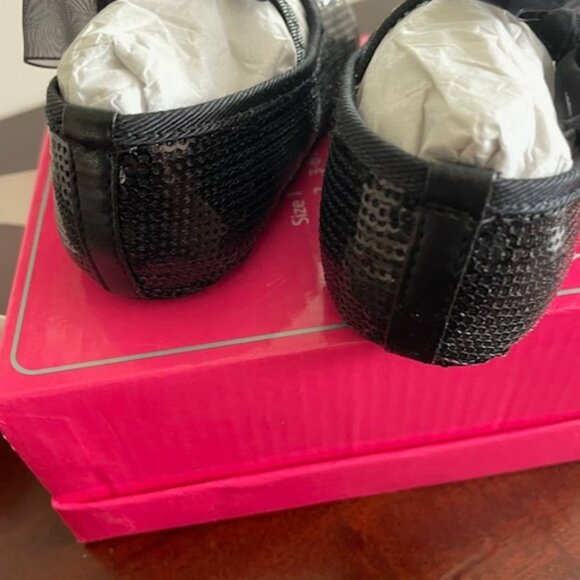 Stuart Weitzman Baby Shoes –Black NWT - size 3 – fits 6-9 months - Picture 8 of 9